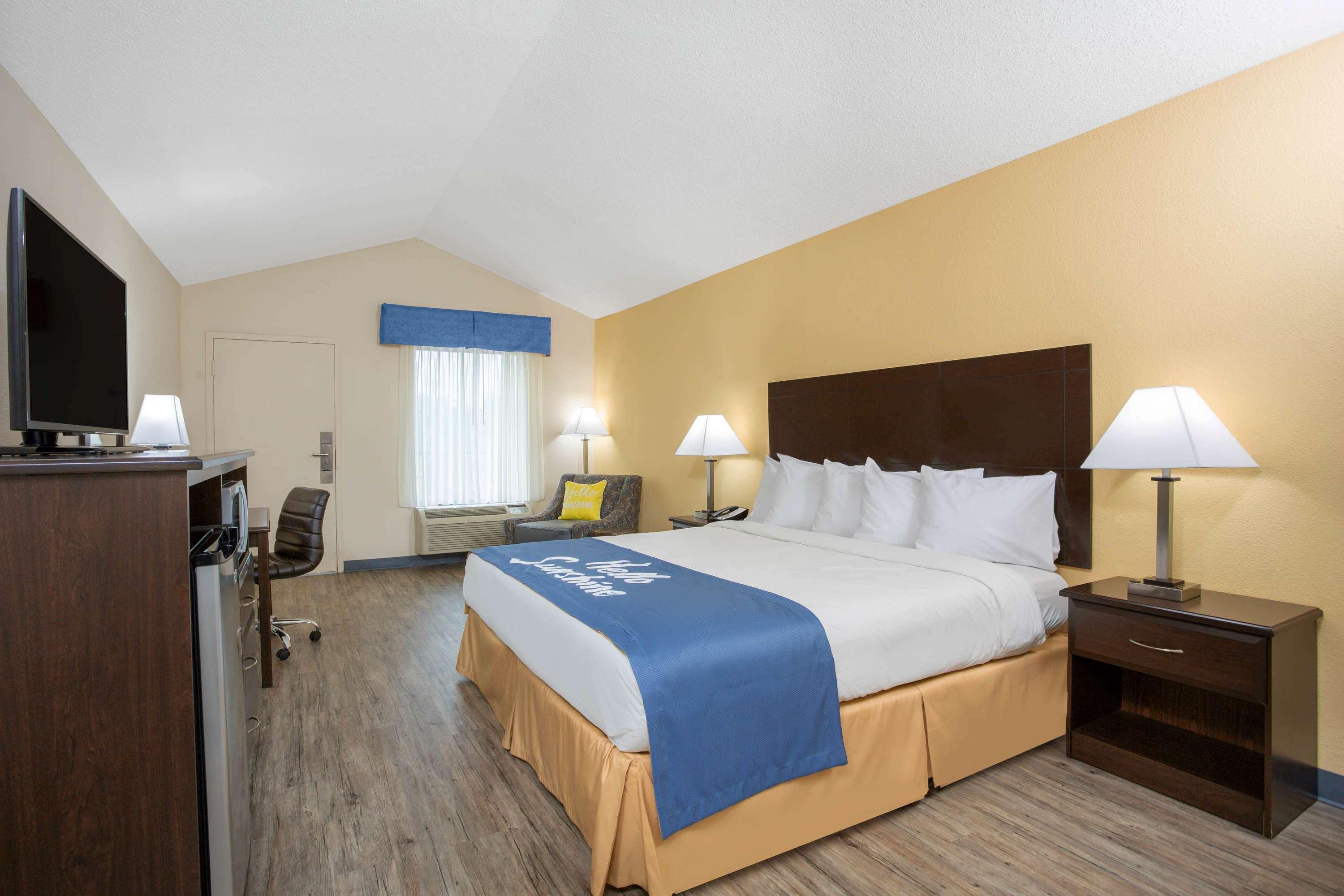 Days Inn By Wyndham Lake City Εξωτερικό φωτογραφία